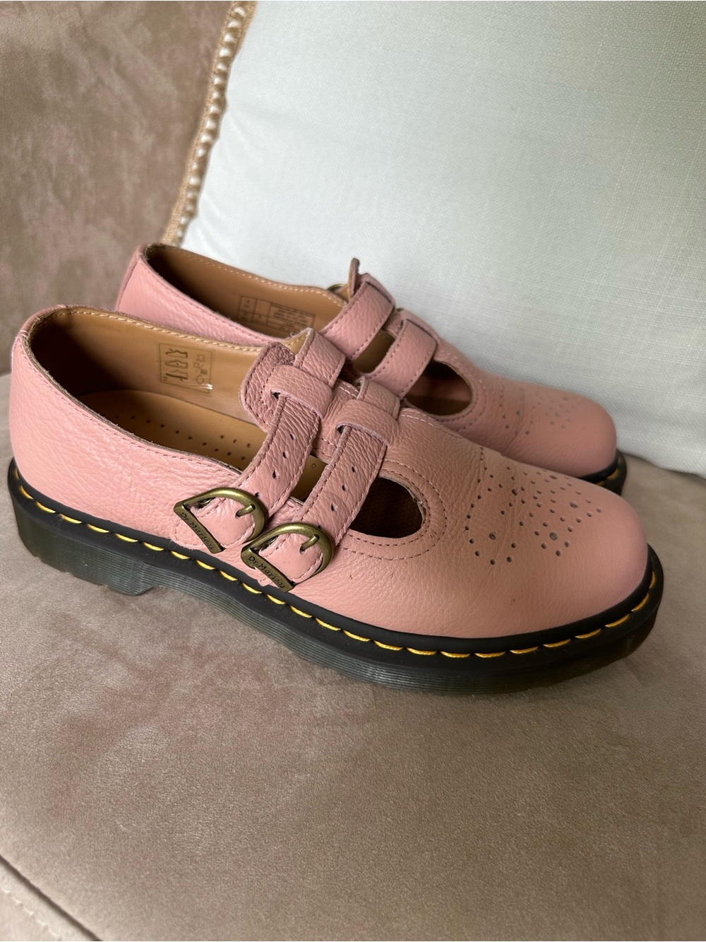 Dr. Martens 8065 Mary Jane Pink Leather Shoes Buckle Strap Non-Slip - Picture 2 of 10